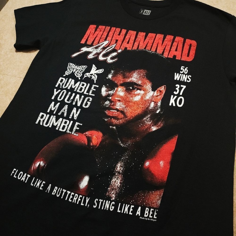 Muhammad Ali Short Sleeve Graphic T-Shirt -R - Picture 2 of 5